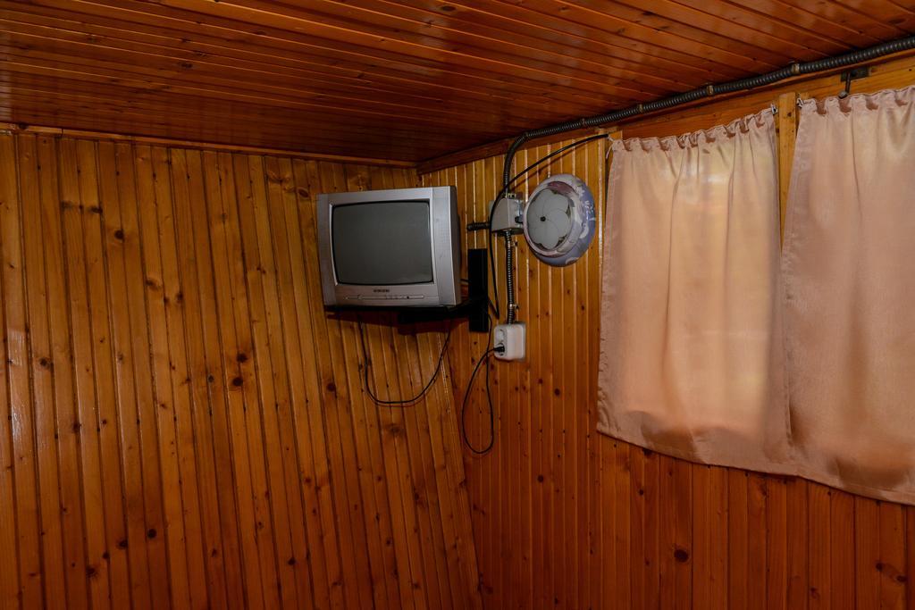 Camping Robinson Country Club Oradea Værelse billede