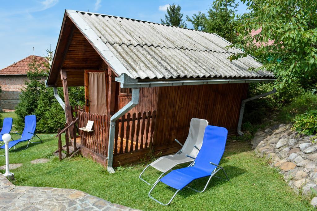 Camping Robinson Country Club Oradea Eksteriør billede
