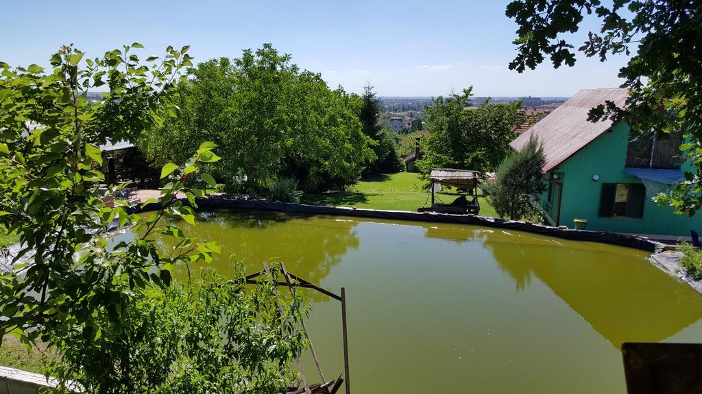Camping Robinson Country Club Oradea Eksteriør billede
