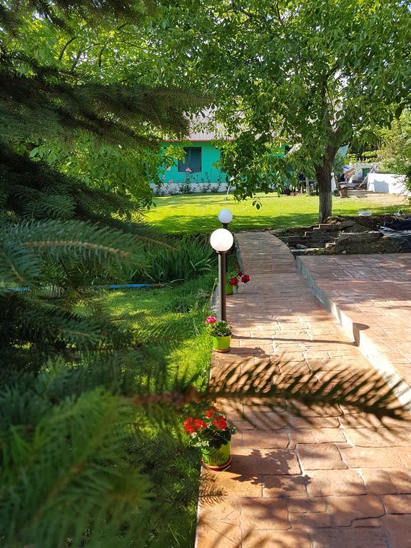 Camping Robinson Country Club Oradea Eksteriør billede