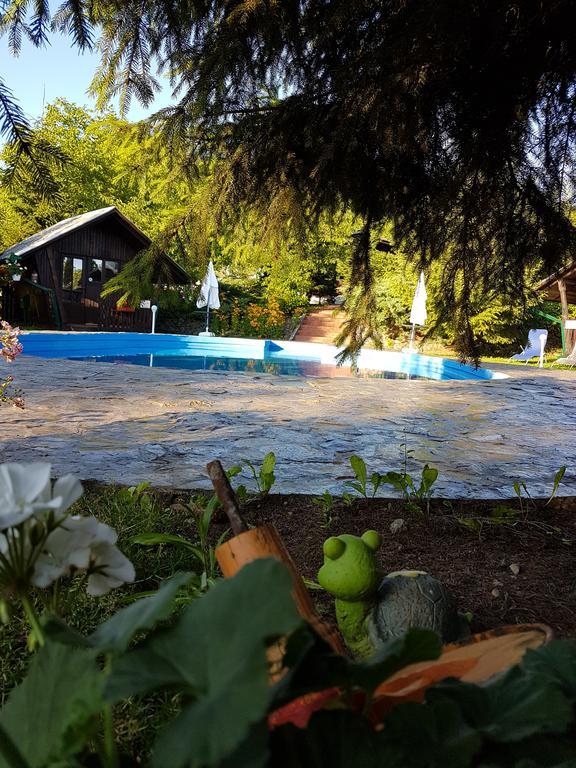 Camping Robinson Country Club Oradea Eksteriør billede