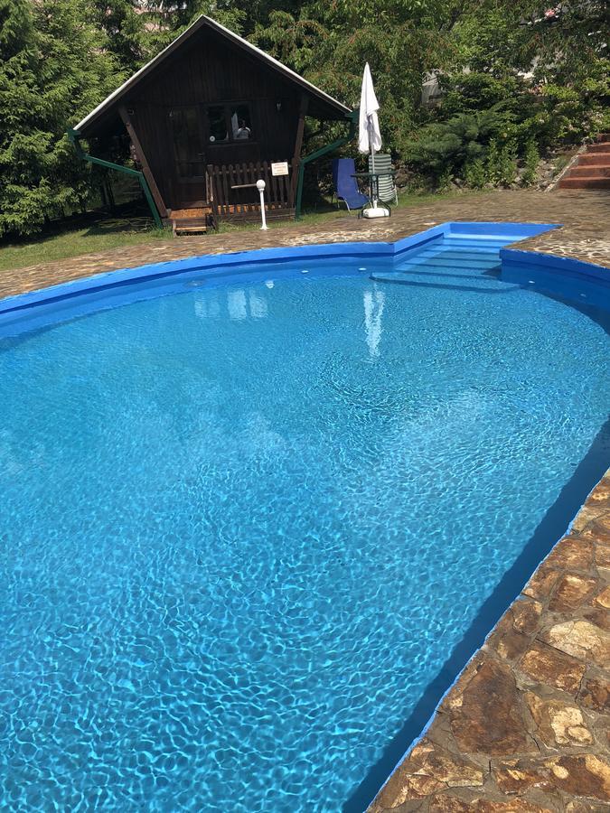 Camping Robinson Country Club Oradea Eksteriør billede