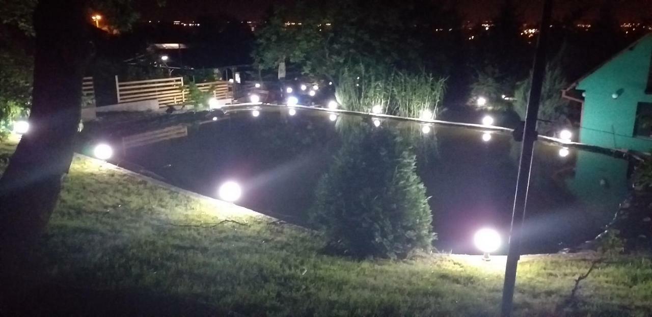 Camping Robinson Country Club Oradea Eksteriør billede