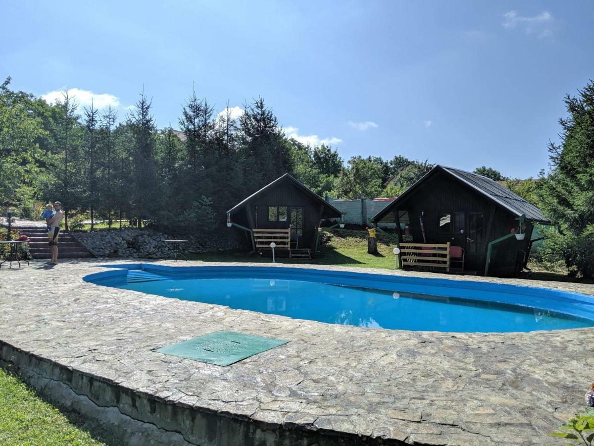 Camping Robinson Country Club Oradea Eksteriør billede